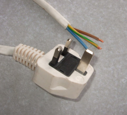 25FT British Plug to ROJ 1 1/2IN Strip 1/2IN International Power Cord