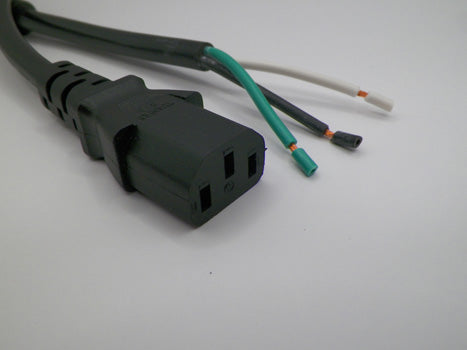 Americord: 1FT IEC-320 C-13 to 1.5IN Strip 1/2IN Computer Power Cord 16/3 SJTW