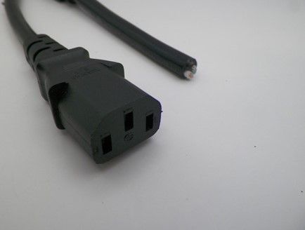IEC C6 Power Cord Plug (YP-34) – SIGNAL+POWER